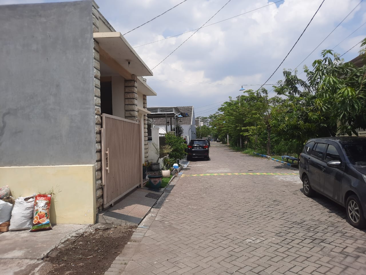 Foto Kunjungan - FOTO_AGUNAN