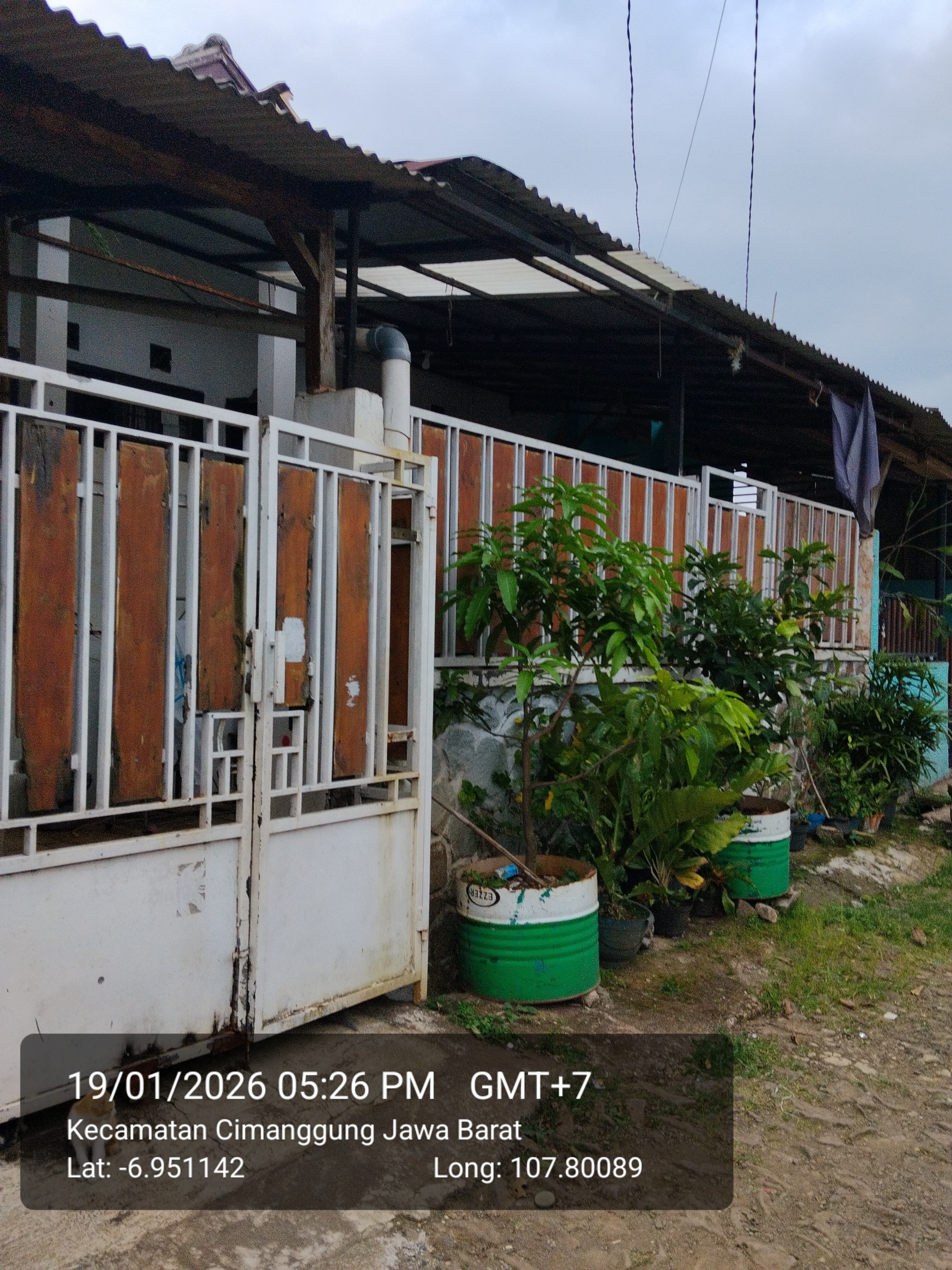 Foto Kunjungan - FOTO_TAMPAK_SAMPING