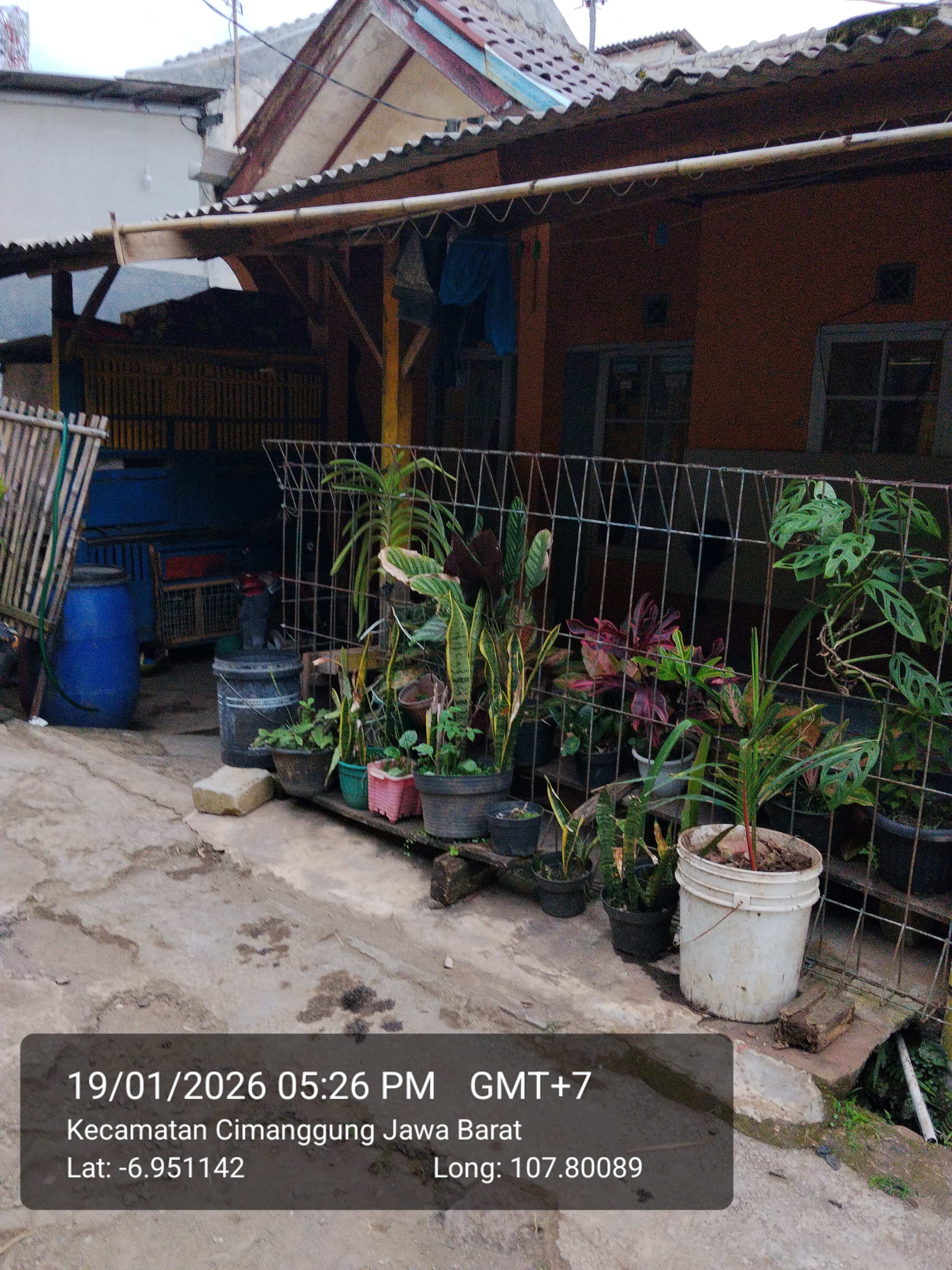 Foto Kunjungan - FOTO_TAMPAK_SAMPING