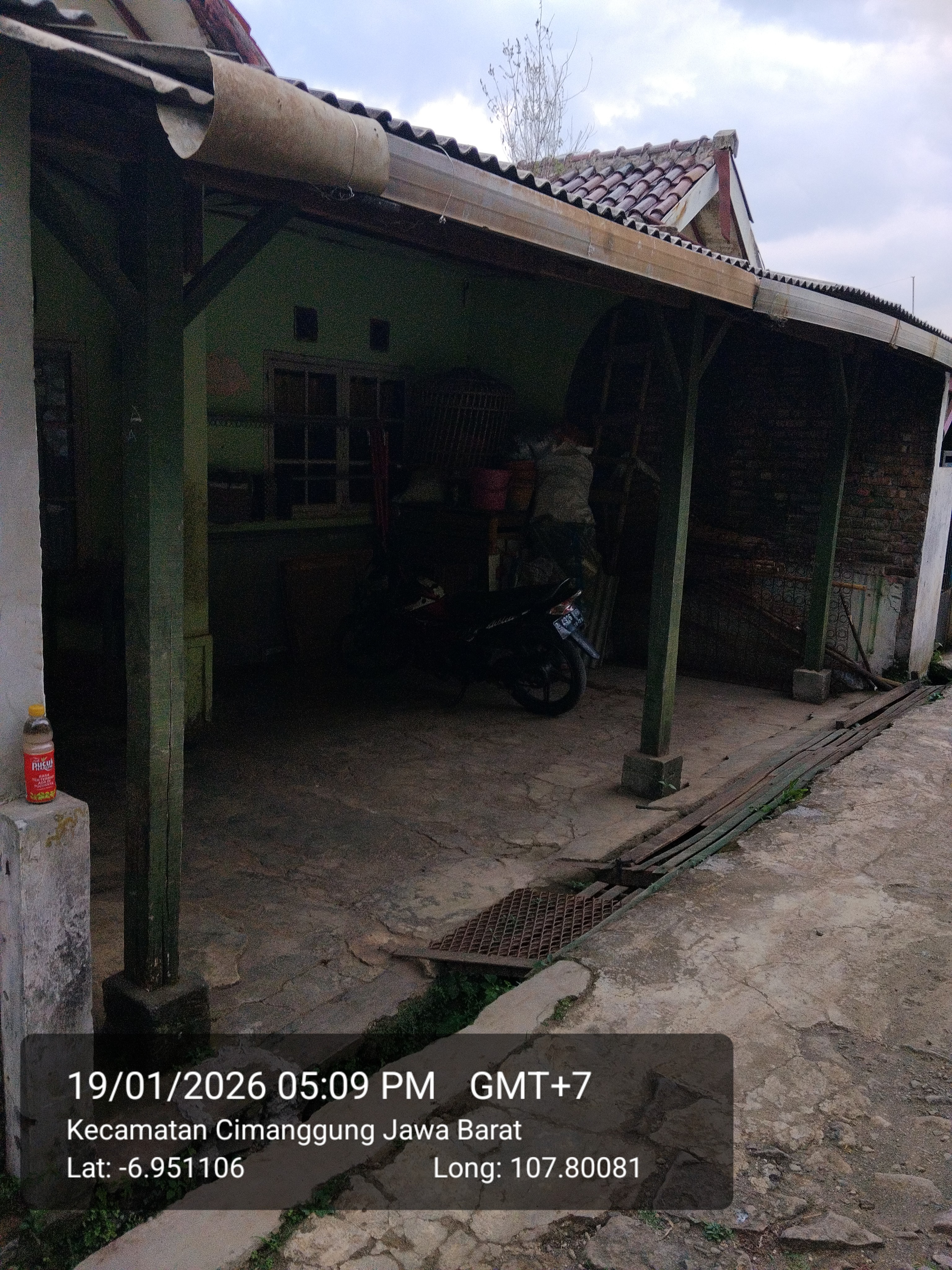 Foto Kunjungan - FOTO_TAMPAK_SAMPING